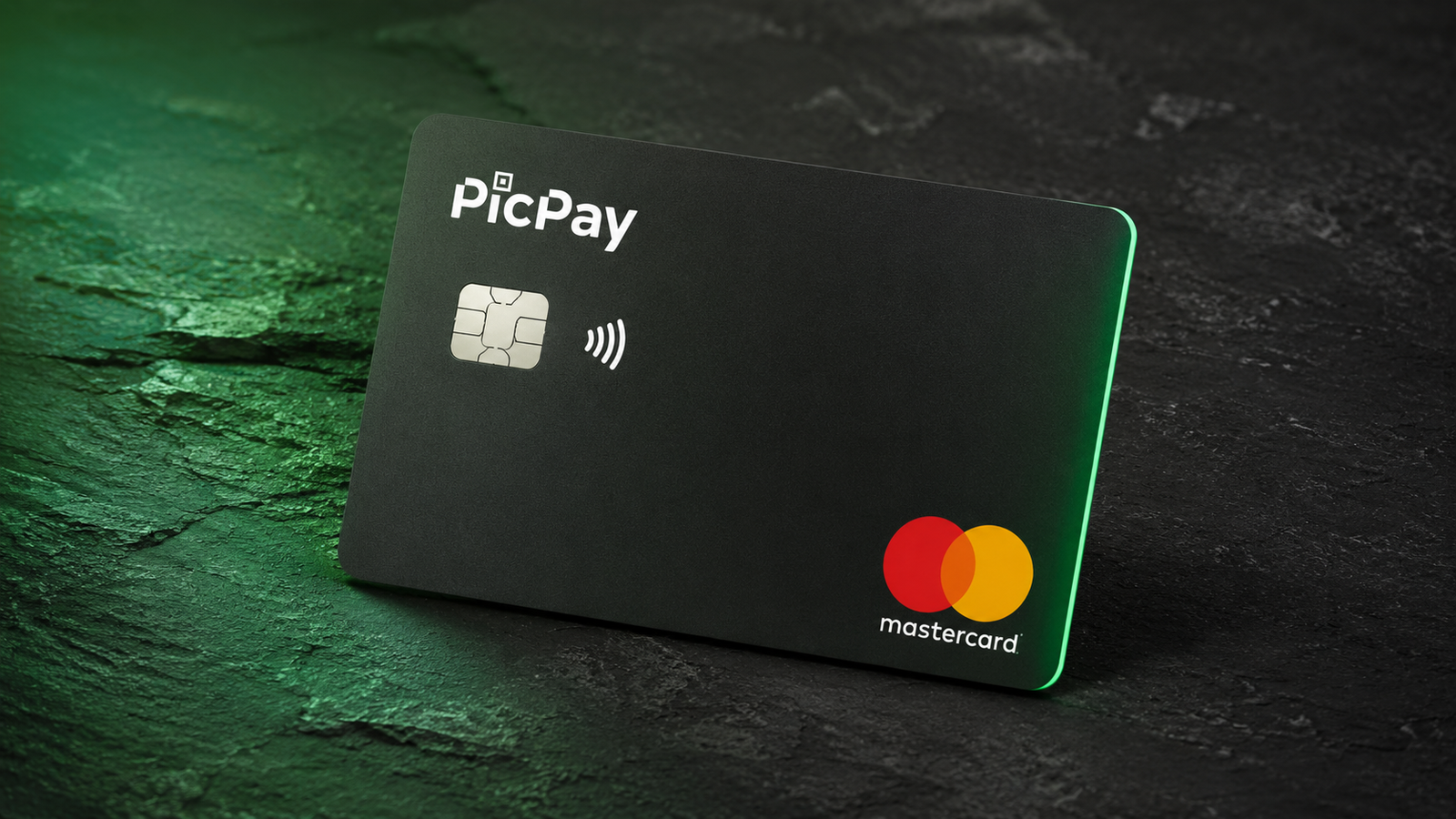 Ilustração de cartão preto com as marcas PicPay e Mastercard e iluminação verde.